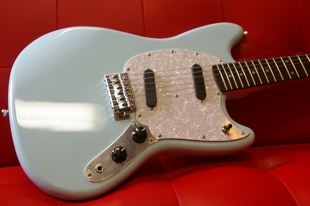 Bacchus BMS-1R PTL-SOB ムスタングタイプ エレキギター
