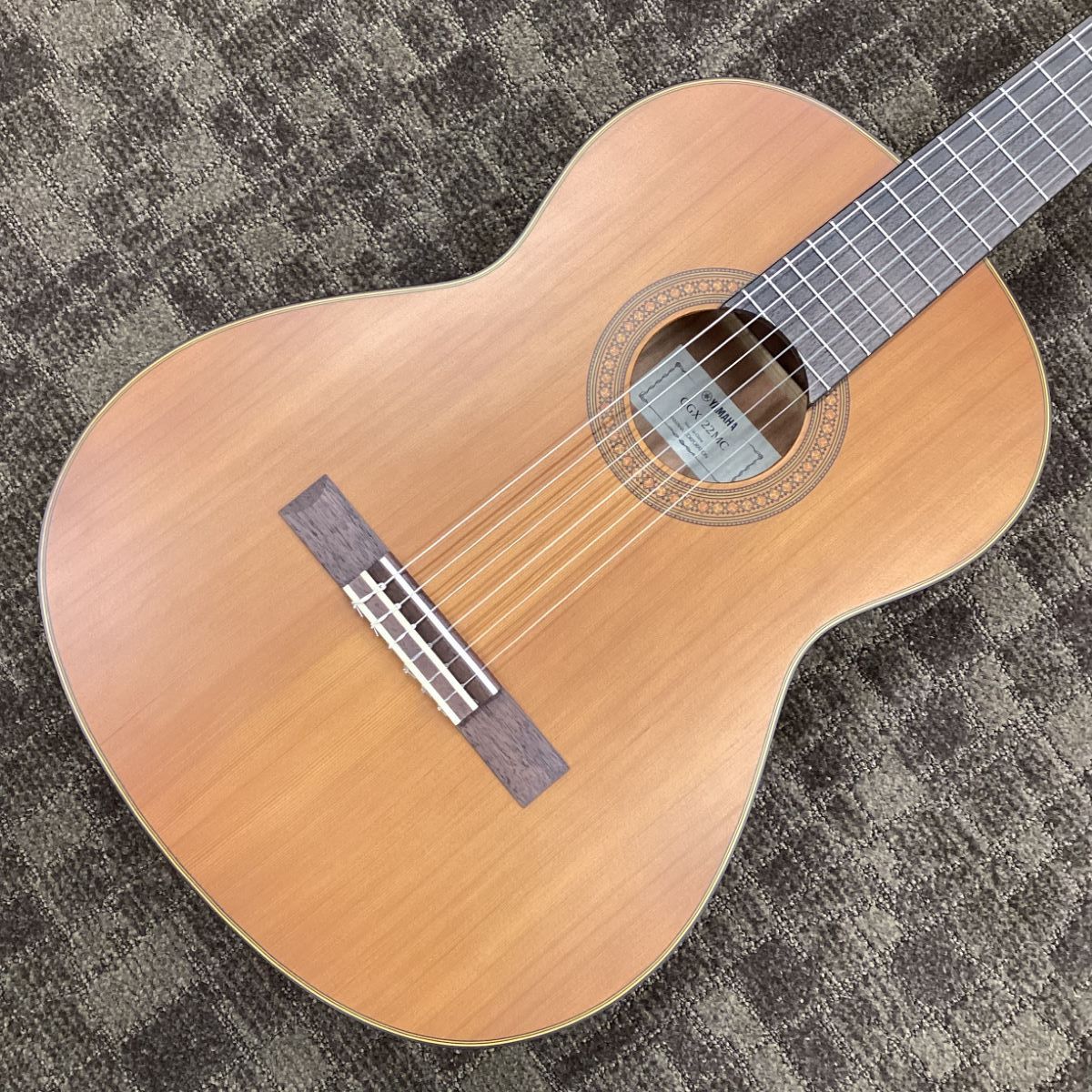YAMAHA  定番　杉単板　クラシックギター CG-150CA  キュート