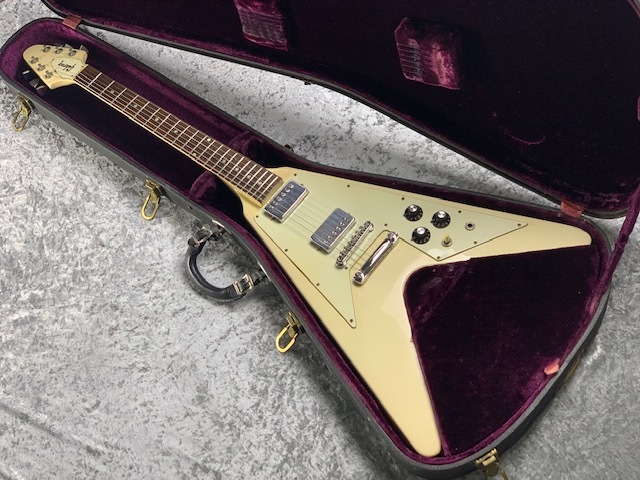 Gibson 【Vintage】1975 Flying V Polaris White（ビンテージ）【楽器