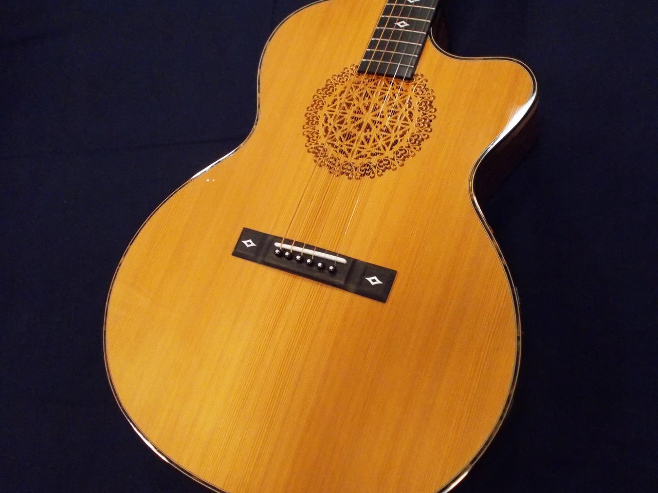 ARIA The Sandpiper SP-1000CEN 最終値下げ。 - アコースティックギター