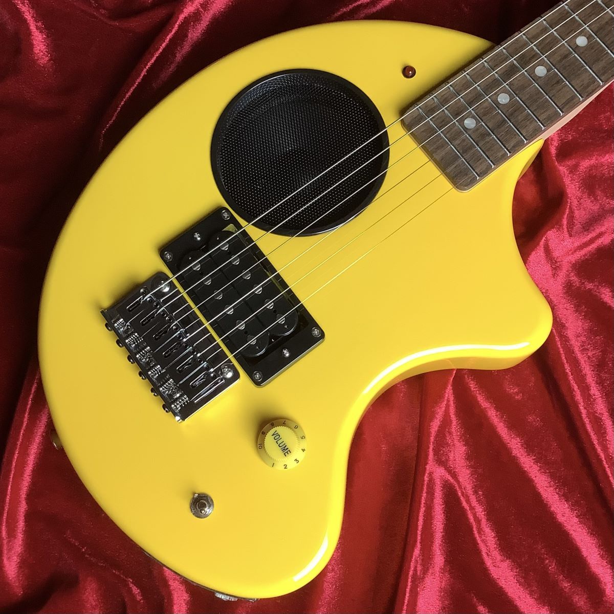 FERNANDES ZO-3 YELLOW スピーカー内蔵ミニエレキギター イエロー ゾウ