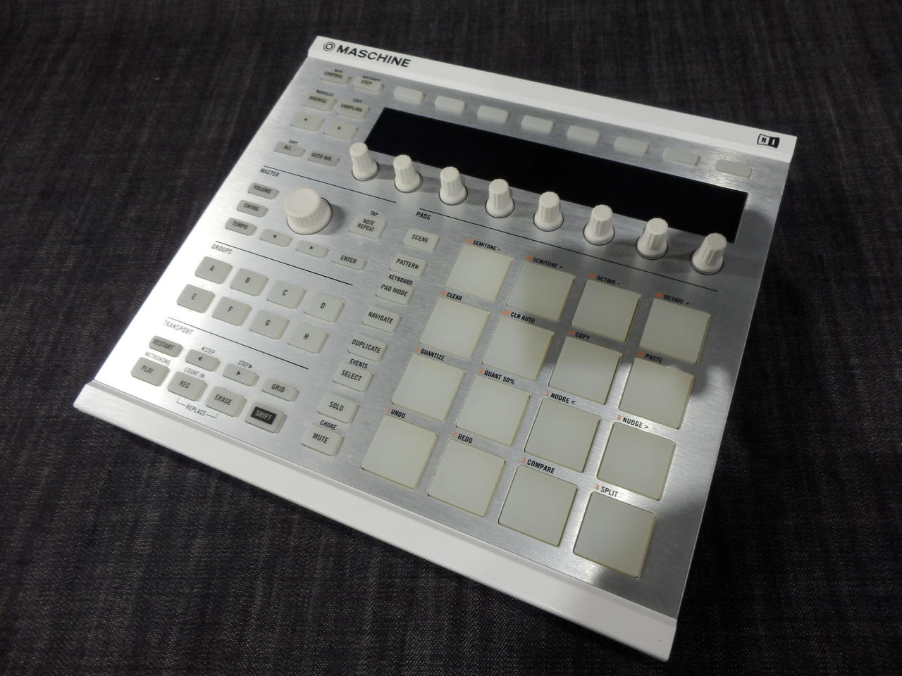 NATIVE INSTRUMENTS MASCHINE mk2 WHITE（中古/送料無料）【楽器検索