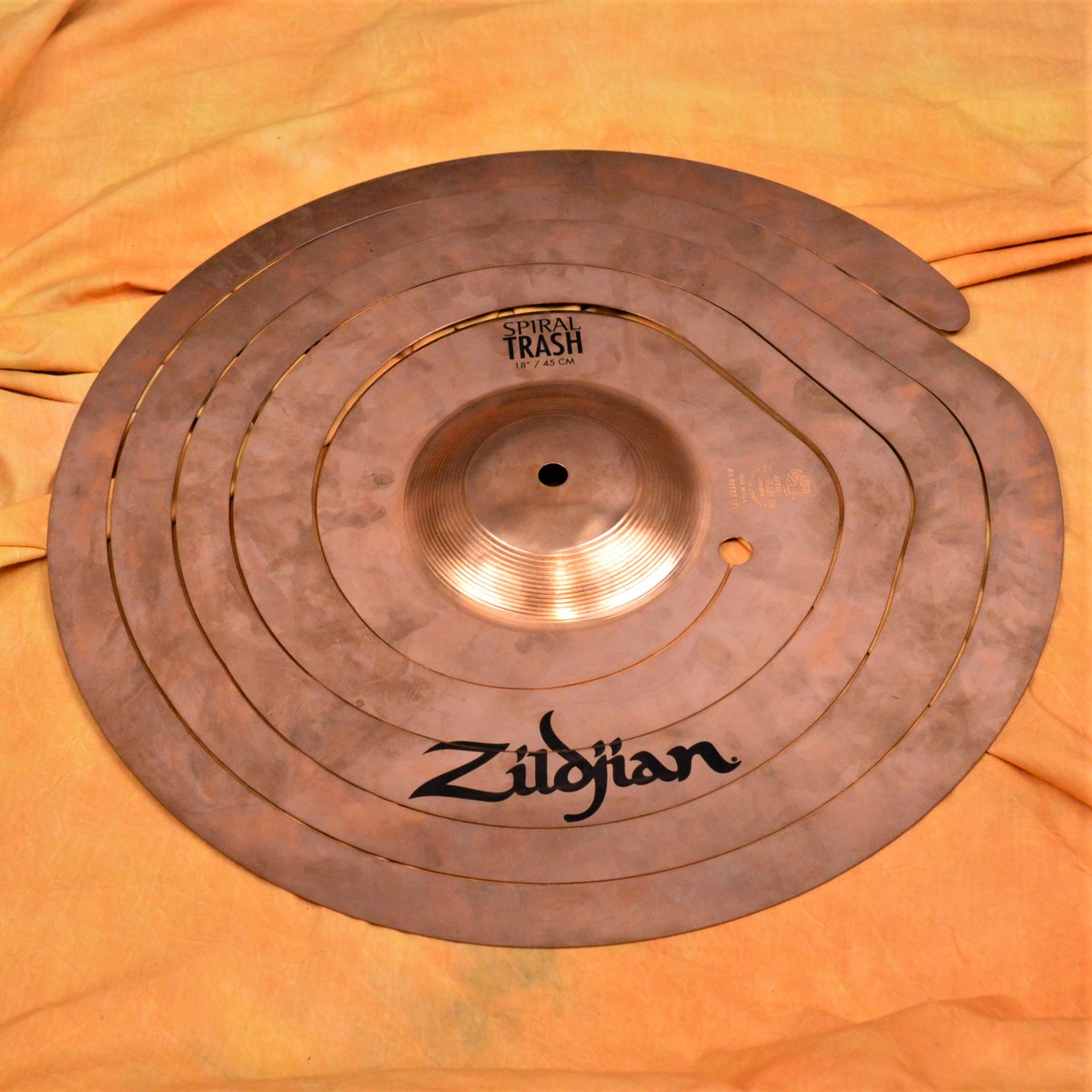 Zildjian スパイラルトラッシュ 18（中古）【楽器検索デジマート】