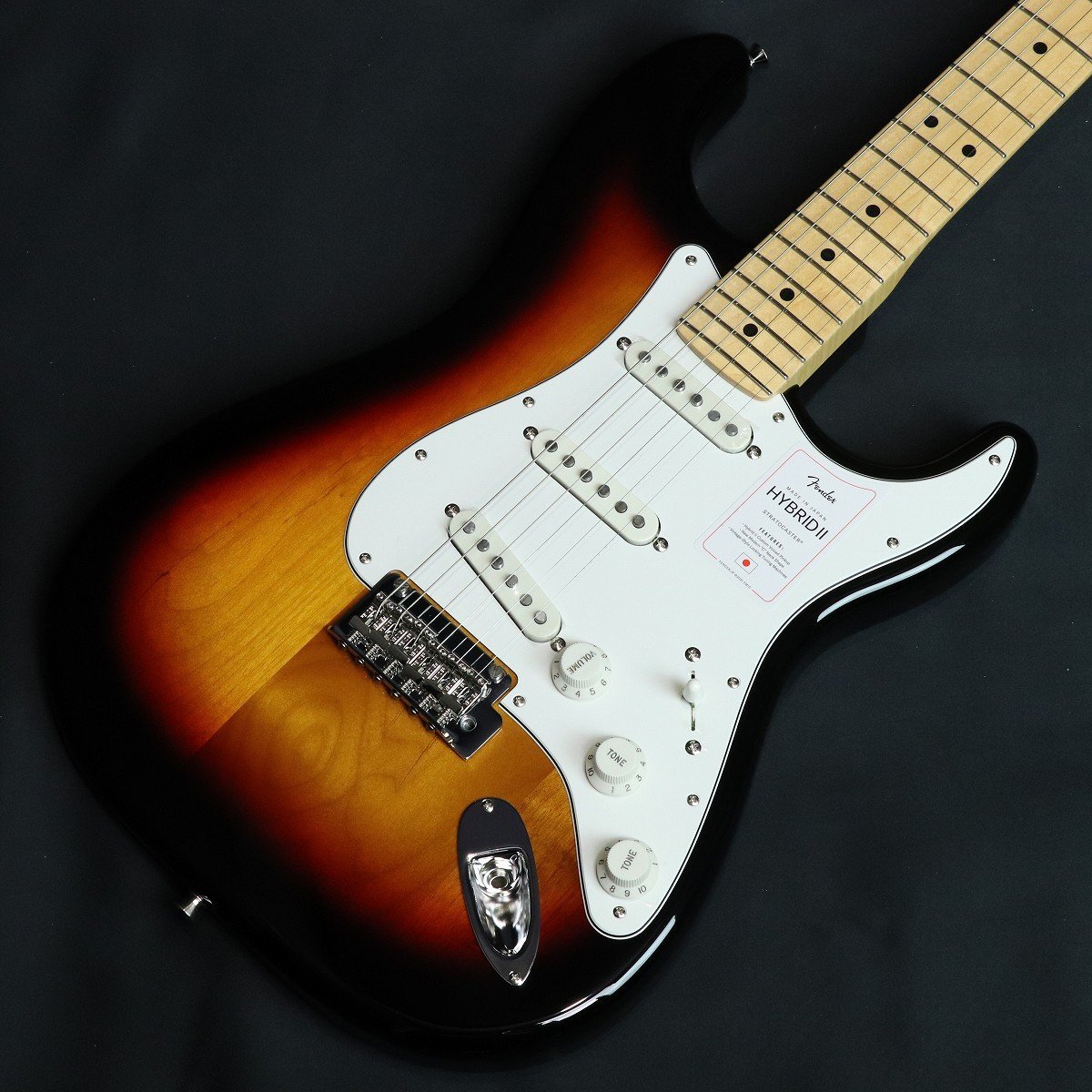 Fender Made in Japan Hybrid II Stratocaster Maple Fingerboard 3