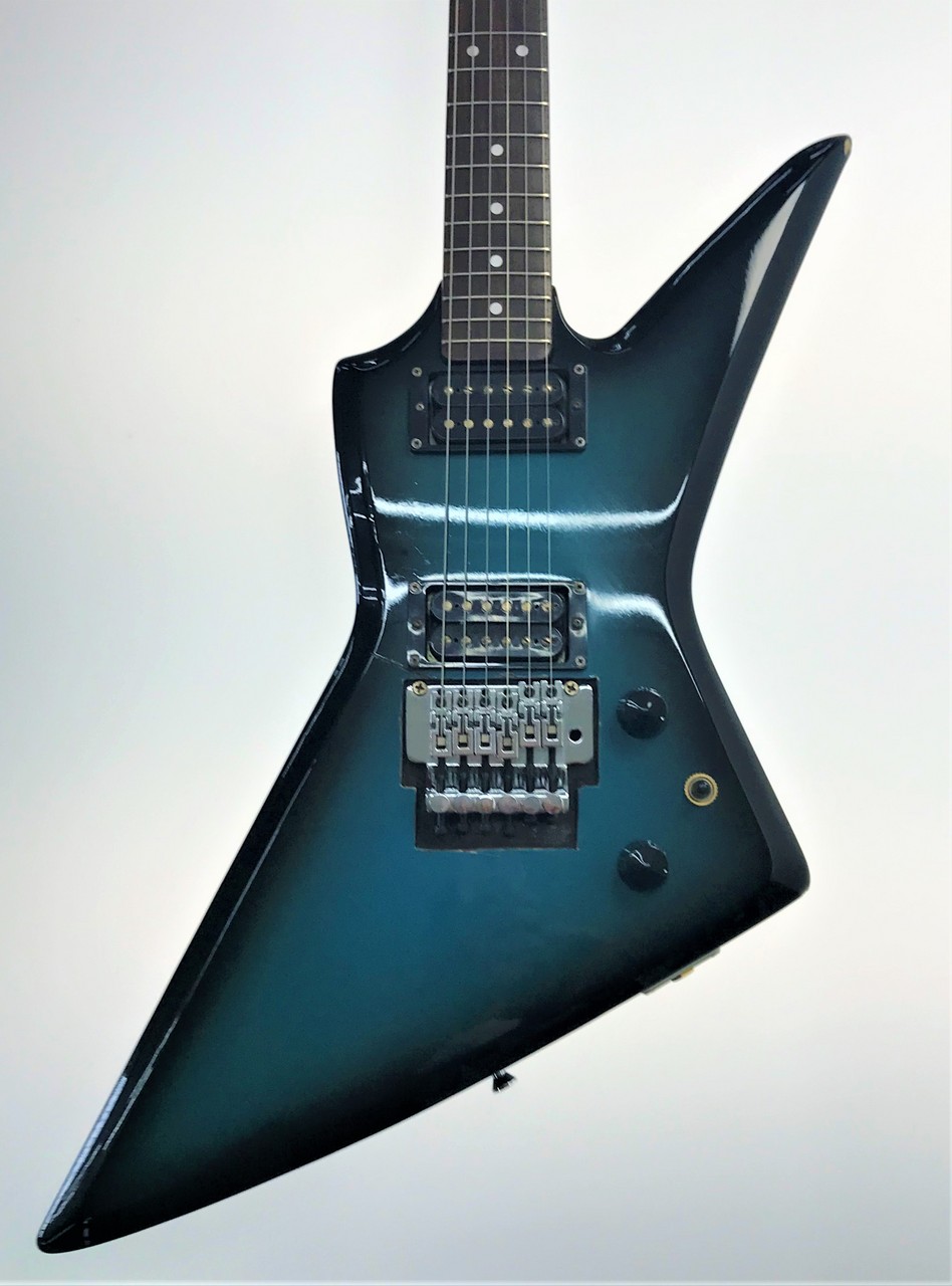 出品元は日本からですARIA PRO II ZZ DELUXE 80年代メタル　エレキギター