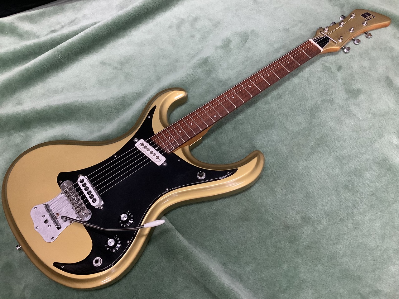 上質で快適 ジャパンビザールギター 美品 guyatone グヤトーンLGー140T