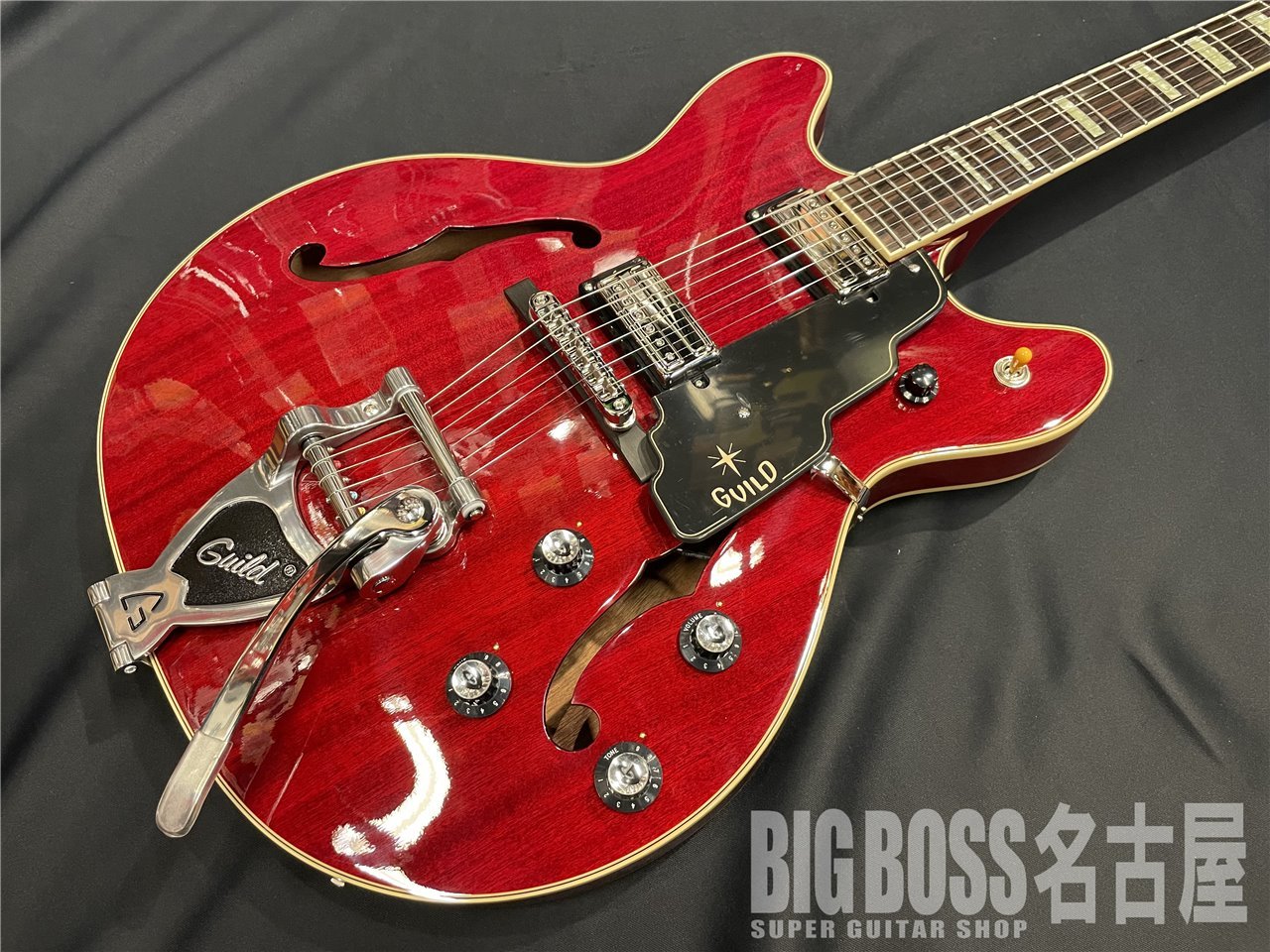 大人気新作 美品 Peavey ES-335タイプ JF1EX Peavey JF1EX 美品 ES-335