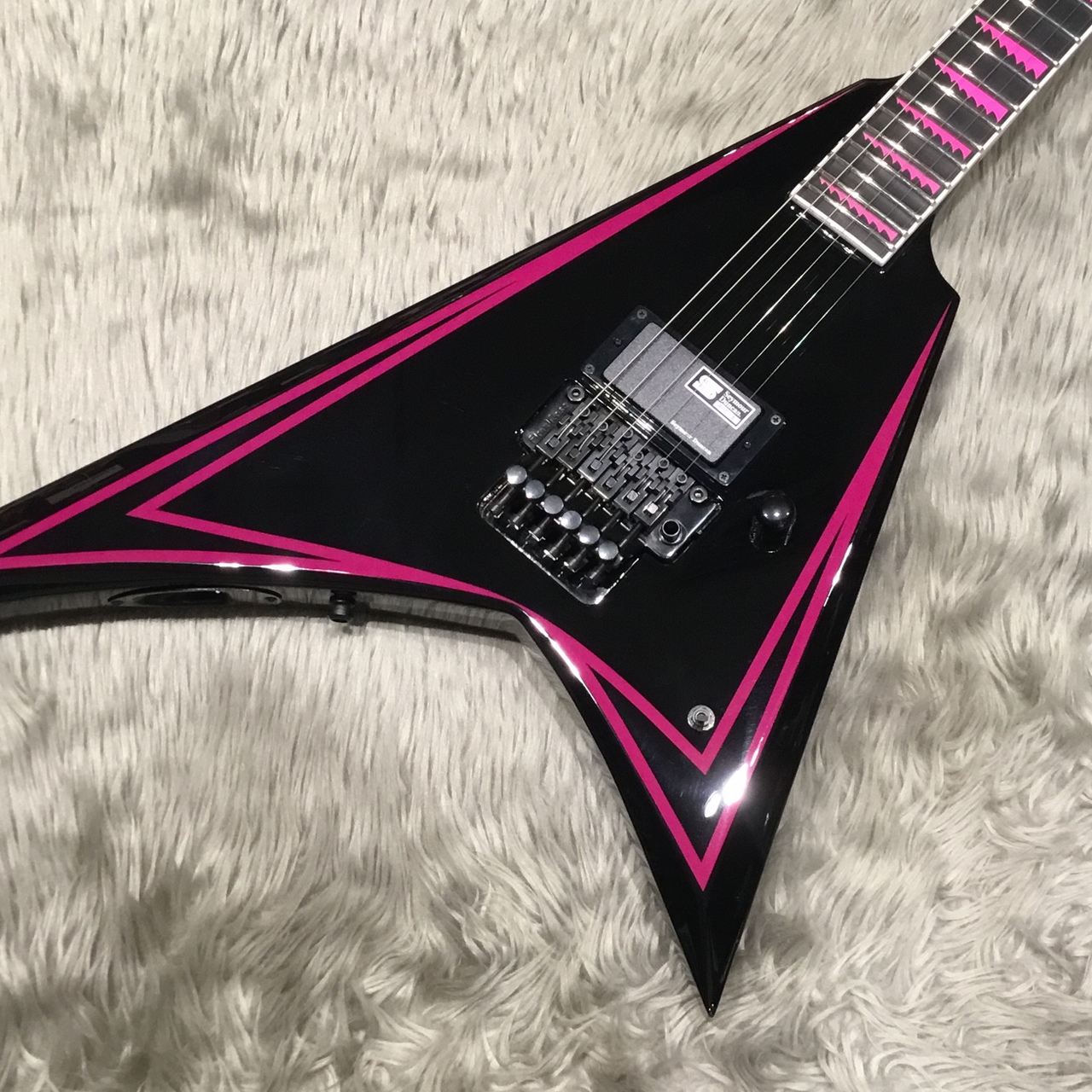 EDWARDS E-SAWTOOTH アレキシ V ギター エドワーズ ESP - エレキギター