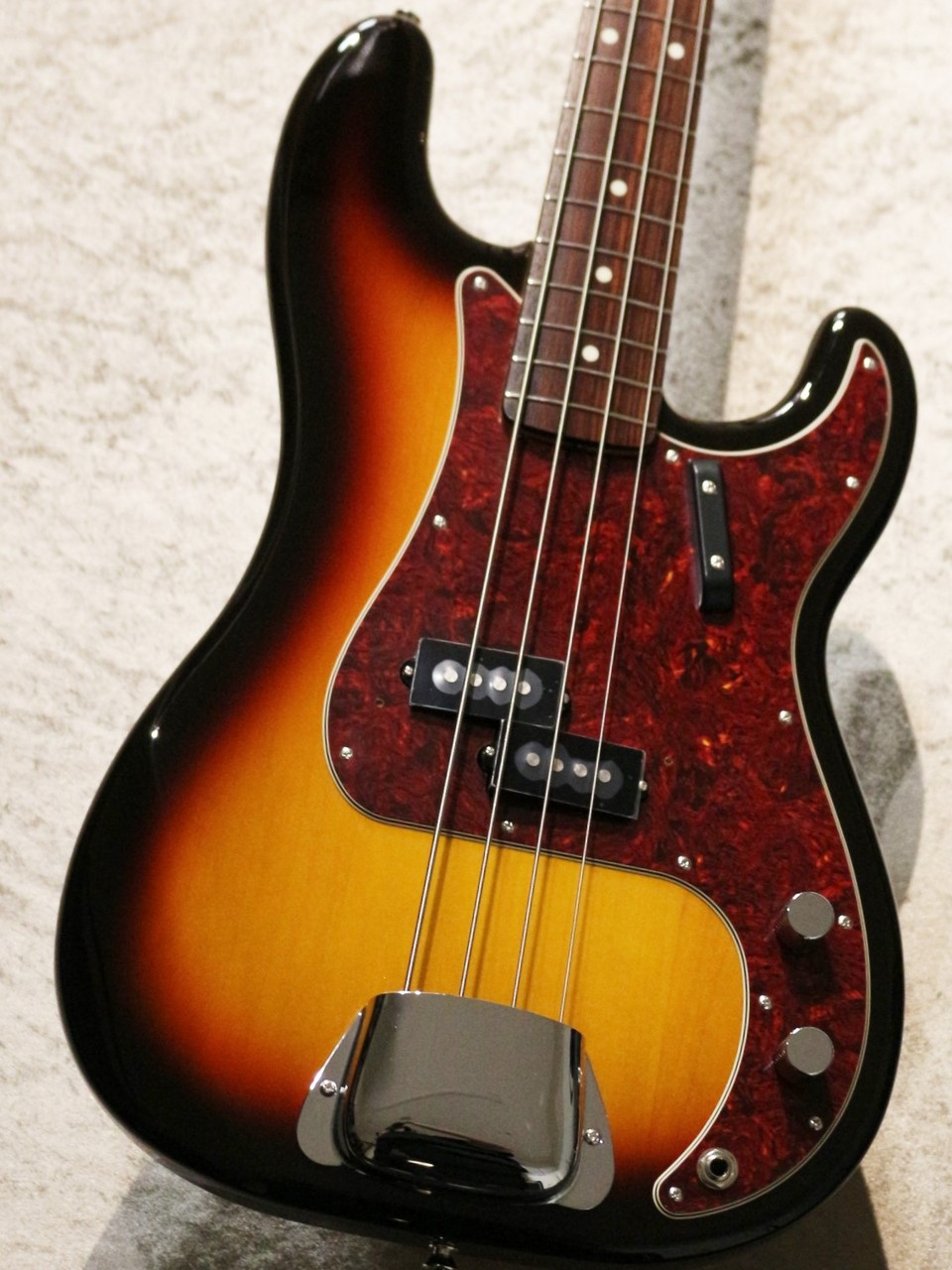 Fender / HAMA OKAMOTO Precision Bass #4 3 Color Sunburst Made in