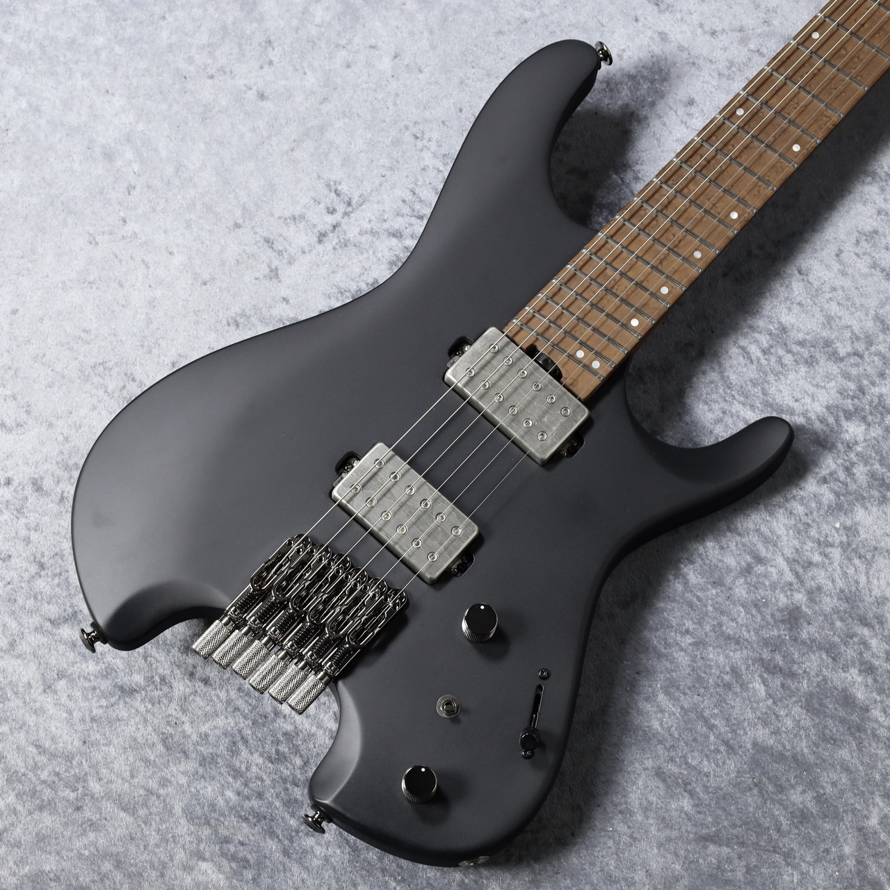 Ibanez QX52 「BKF : Black Flat」 ステンレスフレットの 新仕様