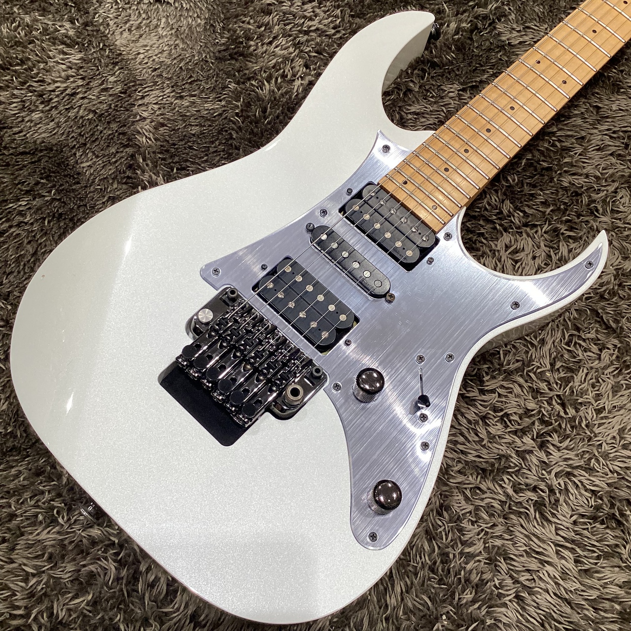 Ibanez (アイバニーズ) RG2550MZA / White Pearl Metallic / Prestige