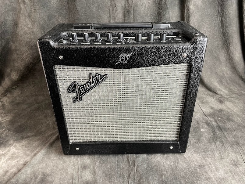 Fender Mustang I V2（中古/送料無料）【楽器検索デジマート】