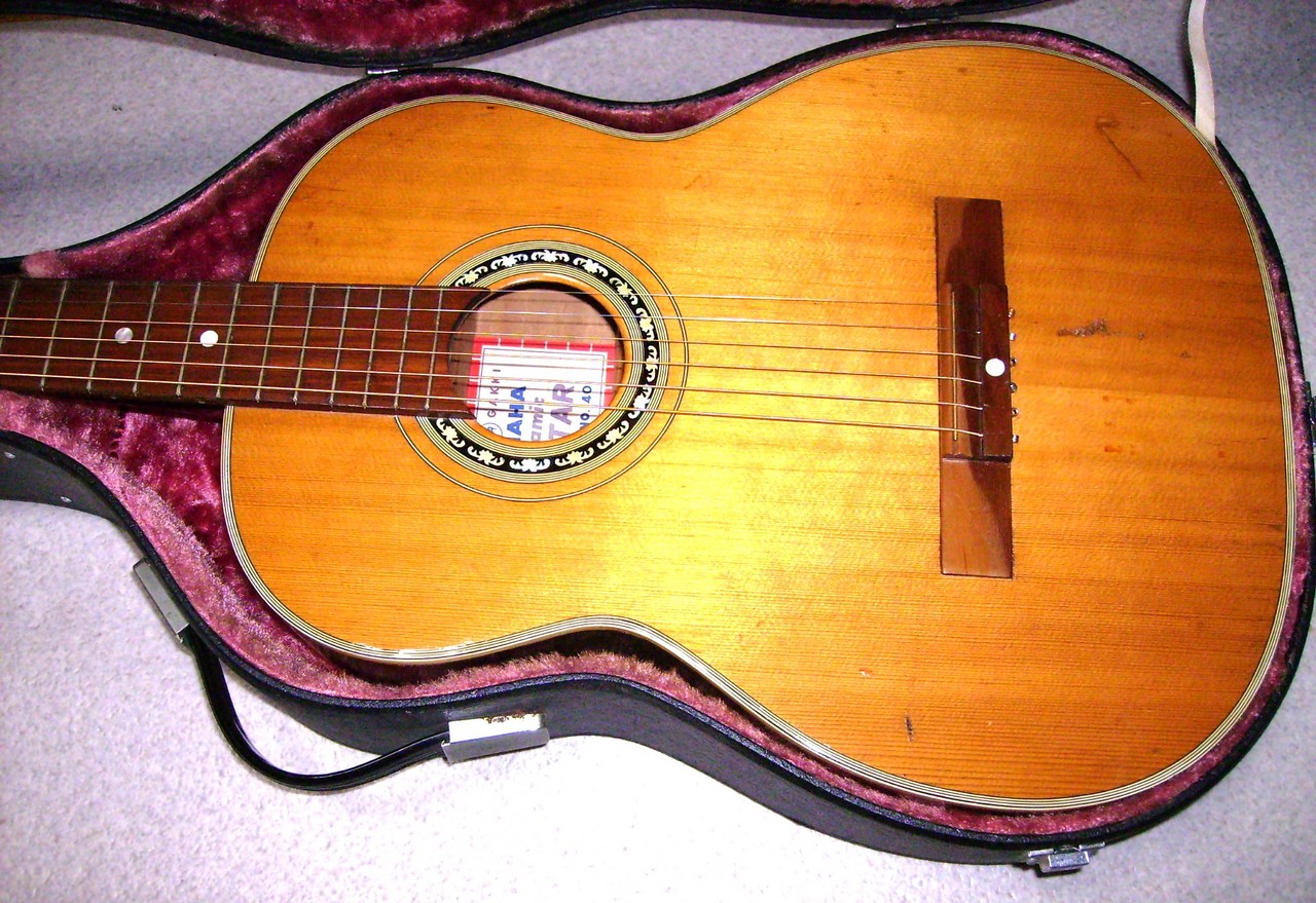 YAMAHA Dynamic Guitar NO.40