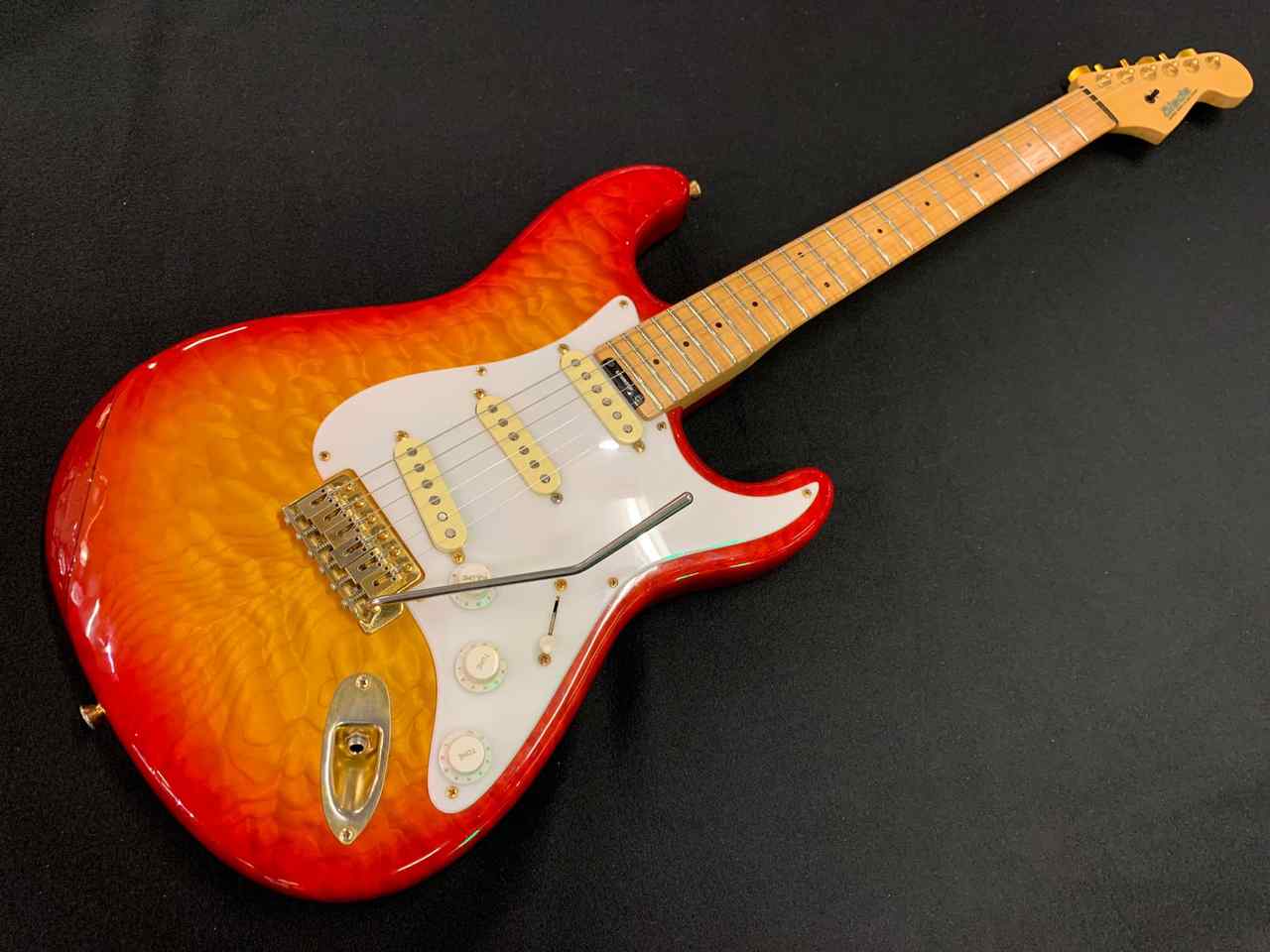 ♪良品♪ Blade Levinson ストラトタイプ エレキギター 90年代