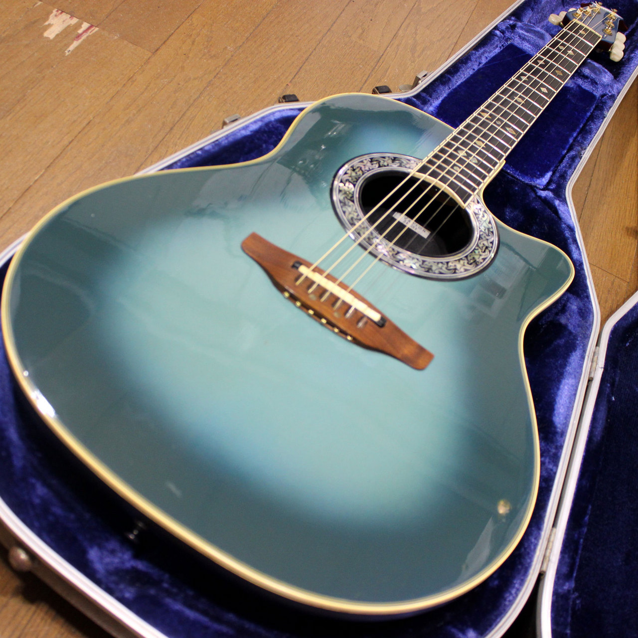 オベーションOvation 1567-8 Blue Custom Ltd Edition 100本限定品-