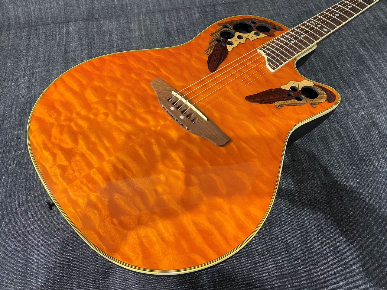 大流行中！ 【4850】 バリ虎 Ovation アコースティックギター Takamine