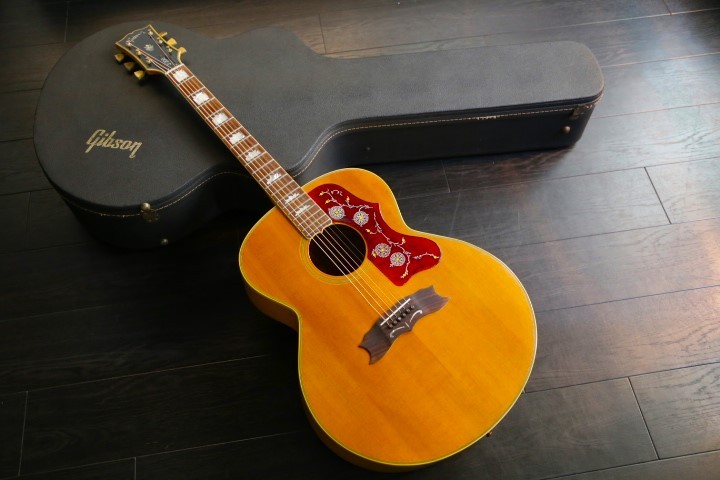 Gibson J-200 オリジナル・ハードケース付き セール期間限定価格