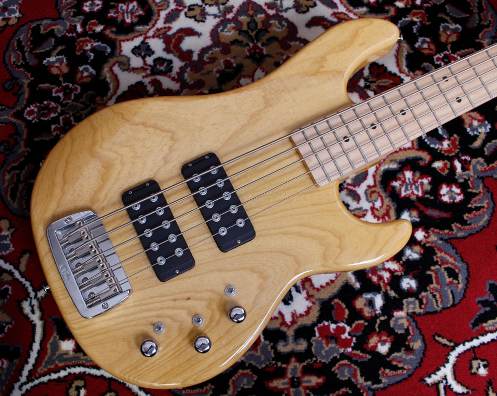 レア美品】G&L L-2500 Premium made in Japan【完動品】