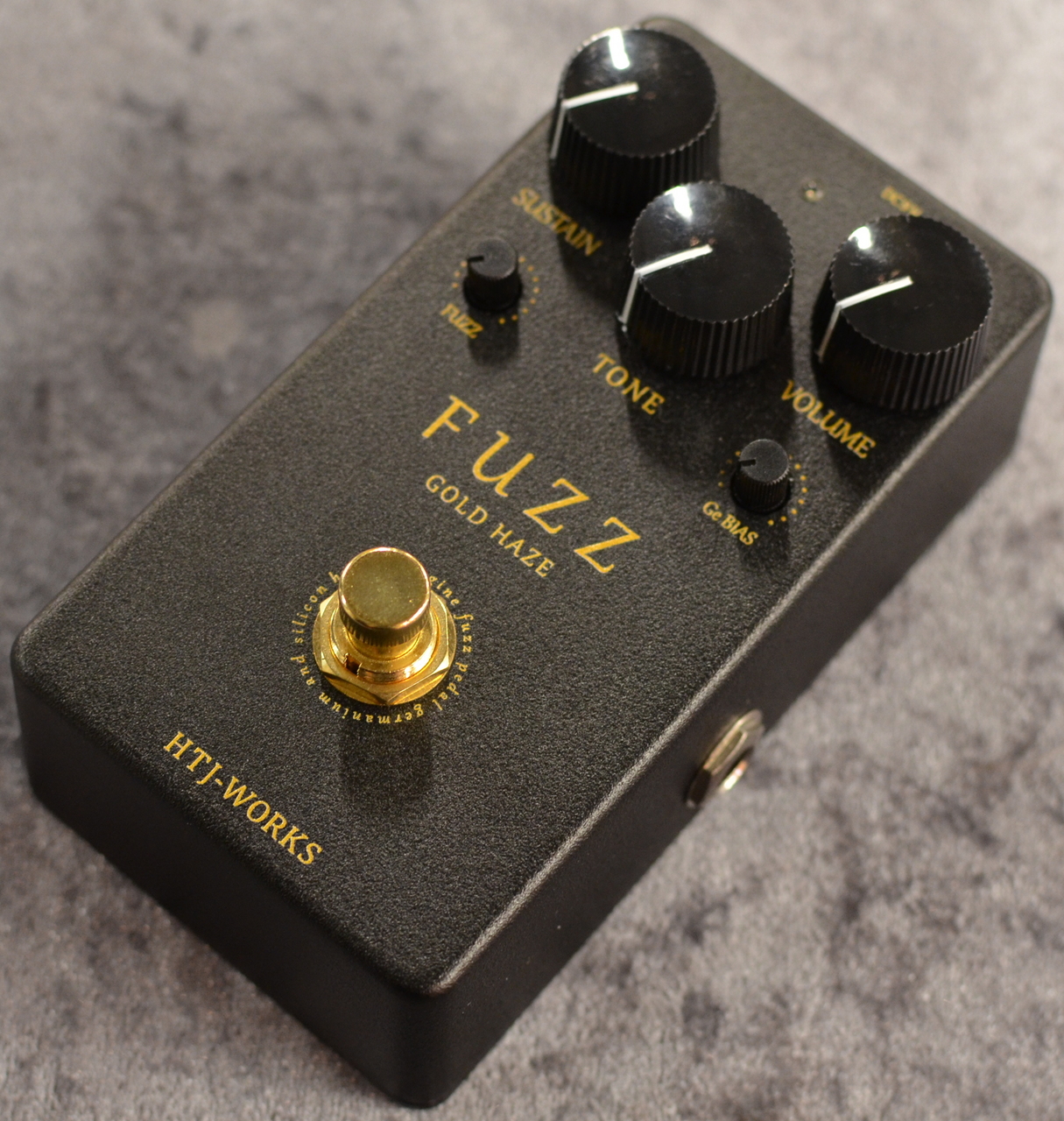 HTJ-WORKS GOLD HAZE FUZZ | www.ega.org.eg