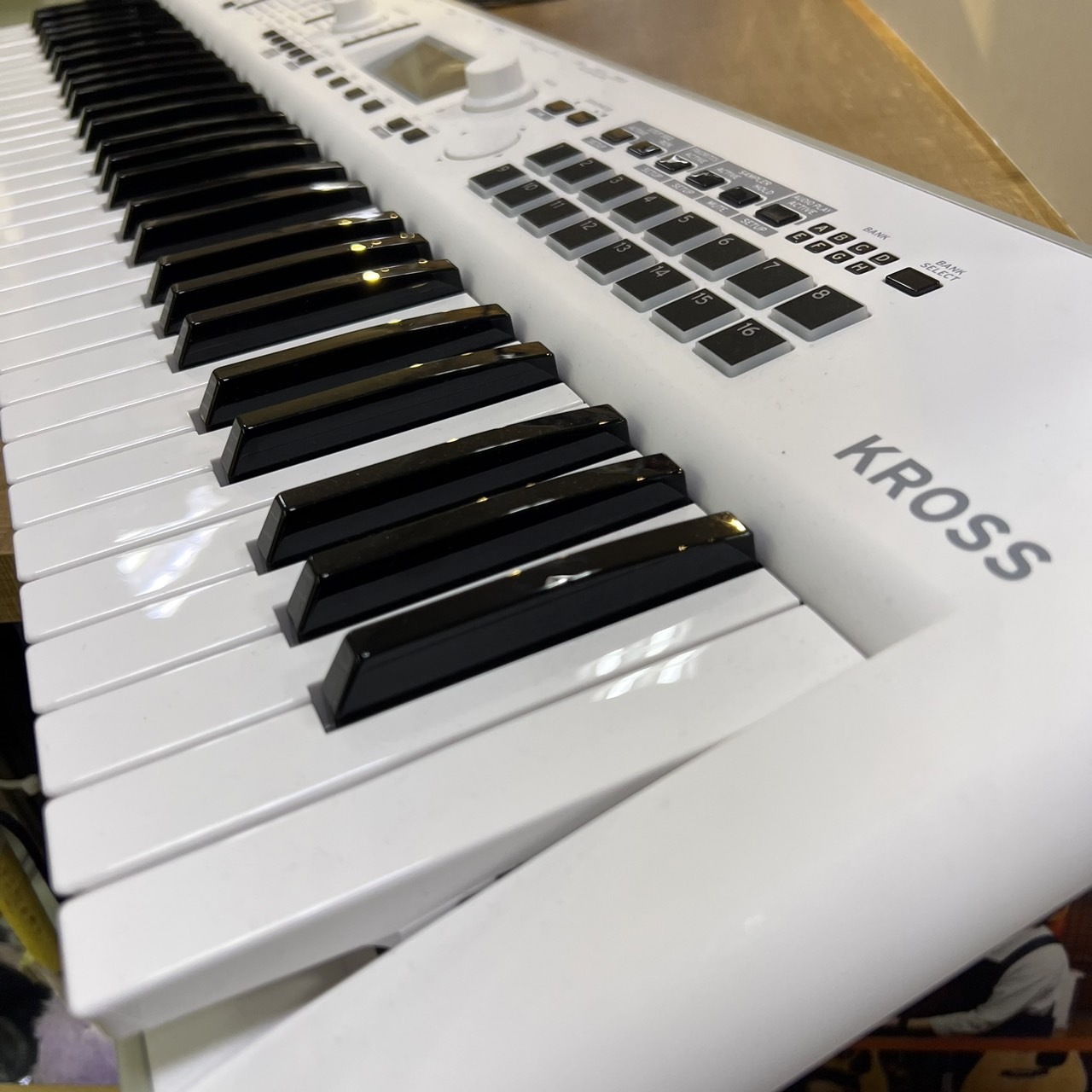 KORG KROSS-61sc | ethicsinsports.ch