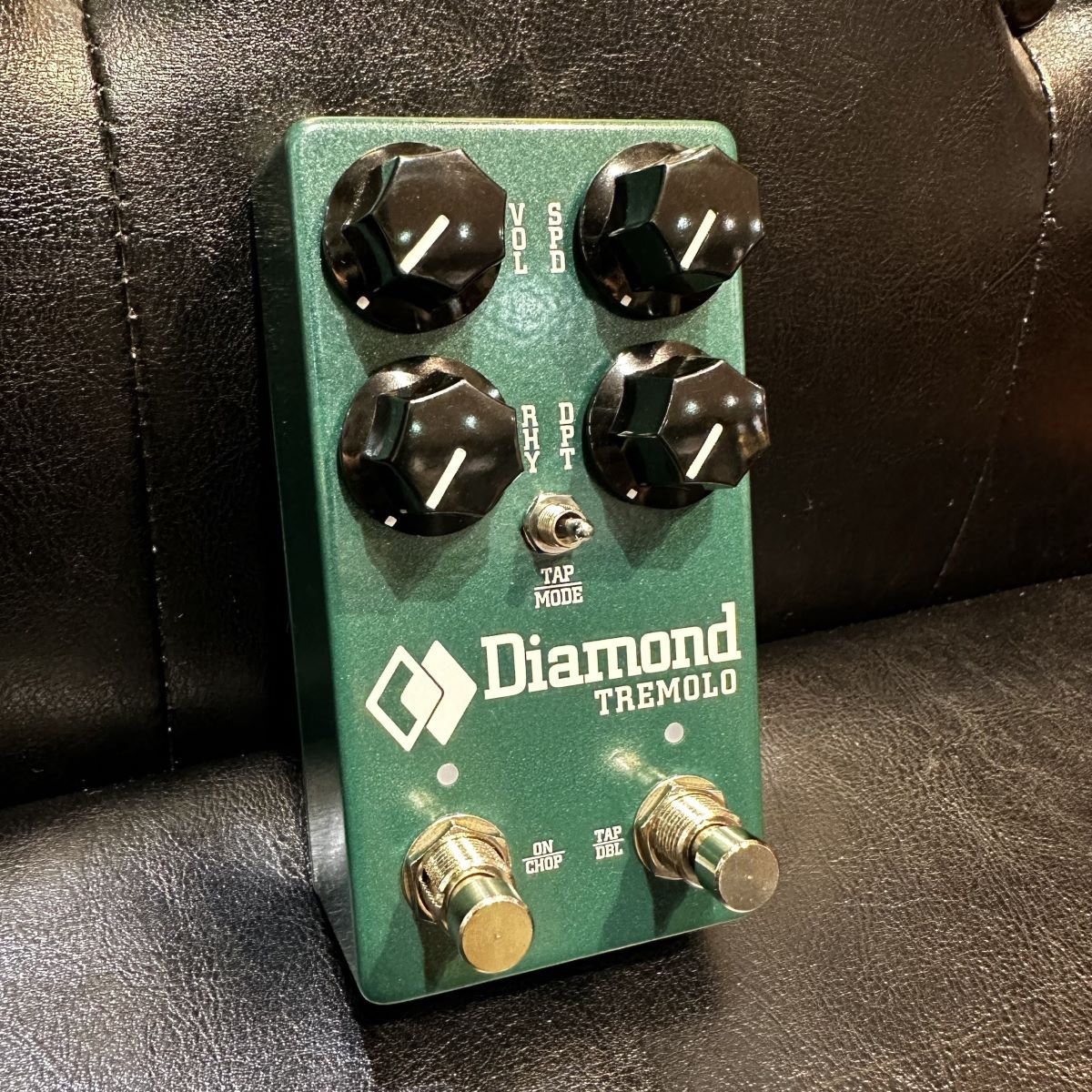 DIAMOND Guitar Pedals TREMOLO コンパクトエフェクター（新品/送料