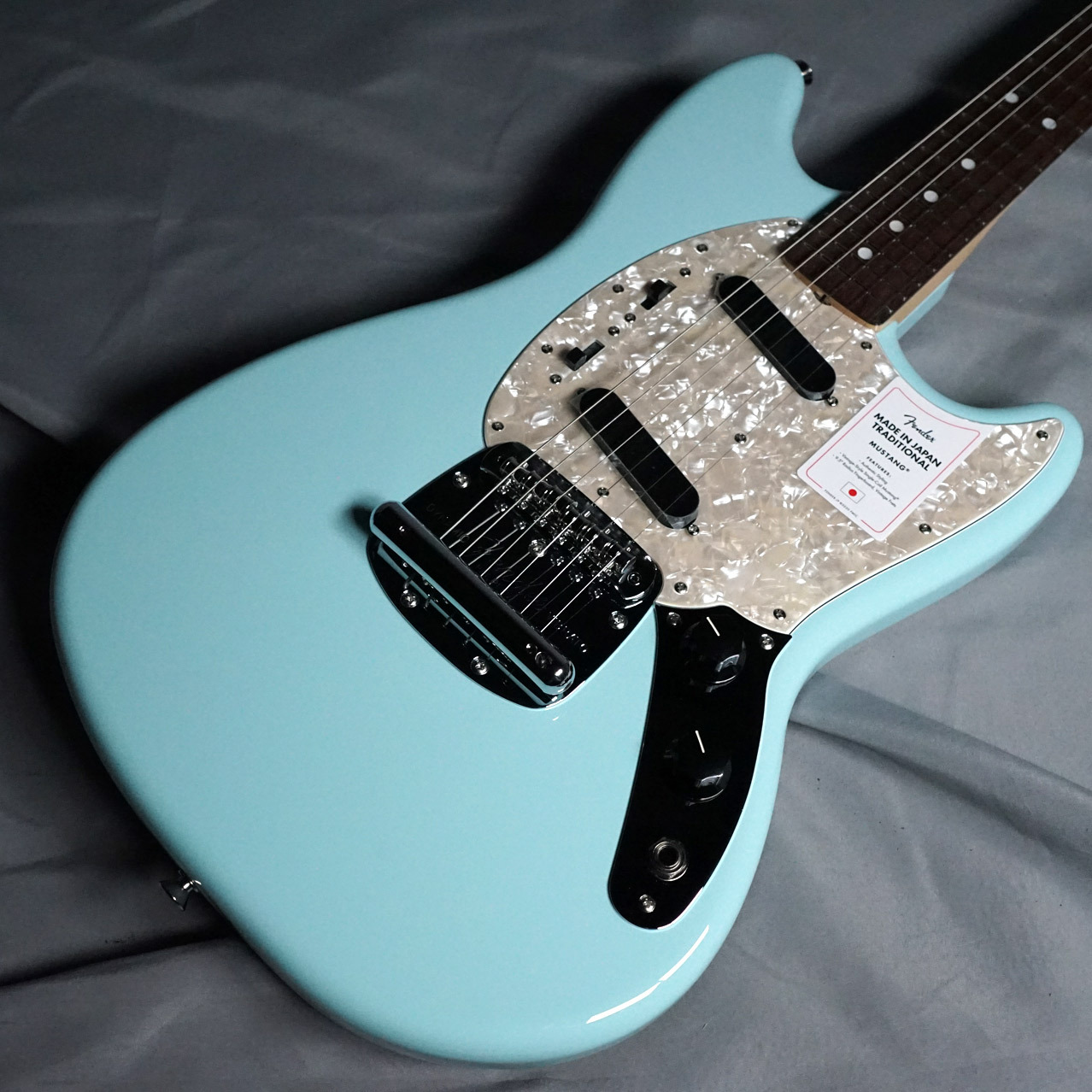 Fender Made in Japan Traditional 60s Mustang Rosewood Fingerboard Daphne  Blue エレキギター ムスタング（新品/送料無料）【楽器検索デジマート】