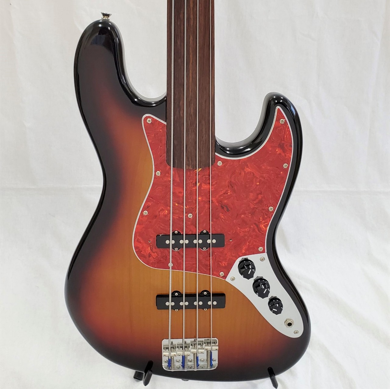 値下げ] Fender Japan フレットレス Jazz Bassエレキベース