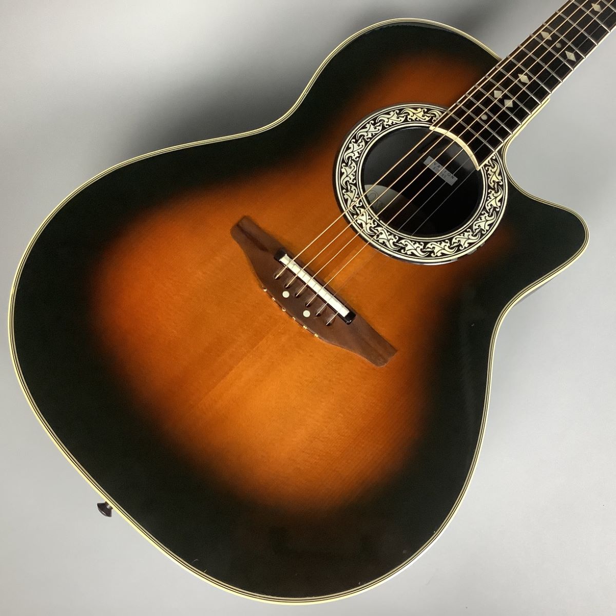 1985~86年製 Ovation 1717 Legendオベーションレジェンド - ギター