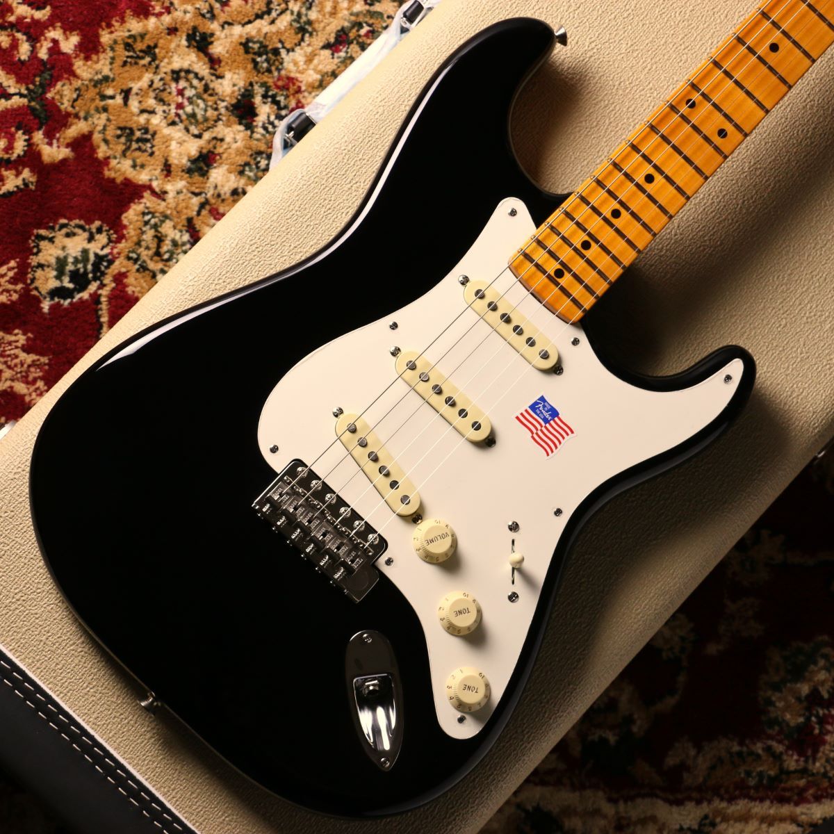 Fender Eric Johnson Stratocaster Maple Fingerboard Black【ラッカー