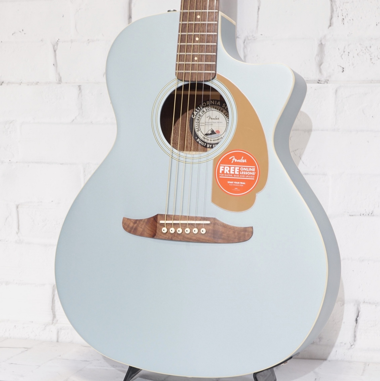 Fender Acoustics Newporter Player IBM WN 【数量限定 !小物8点セットプレゼント!!】【エレアコ】【クロサワ町田店】（新品/送料無料）【楽器検索デジマート】