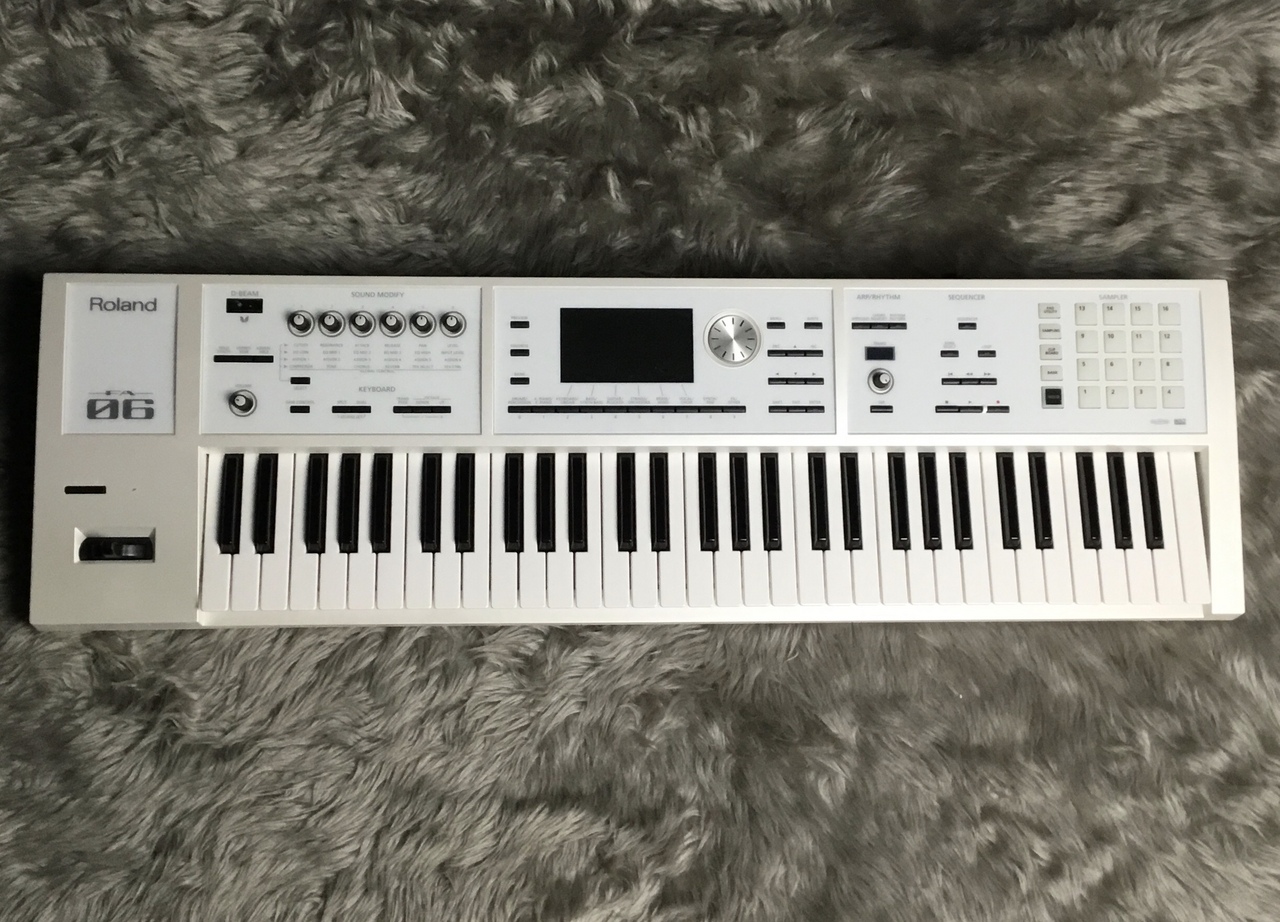 Roland FA-06 純正付属品あり - 鍵盤楽器