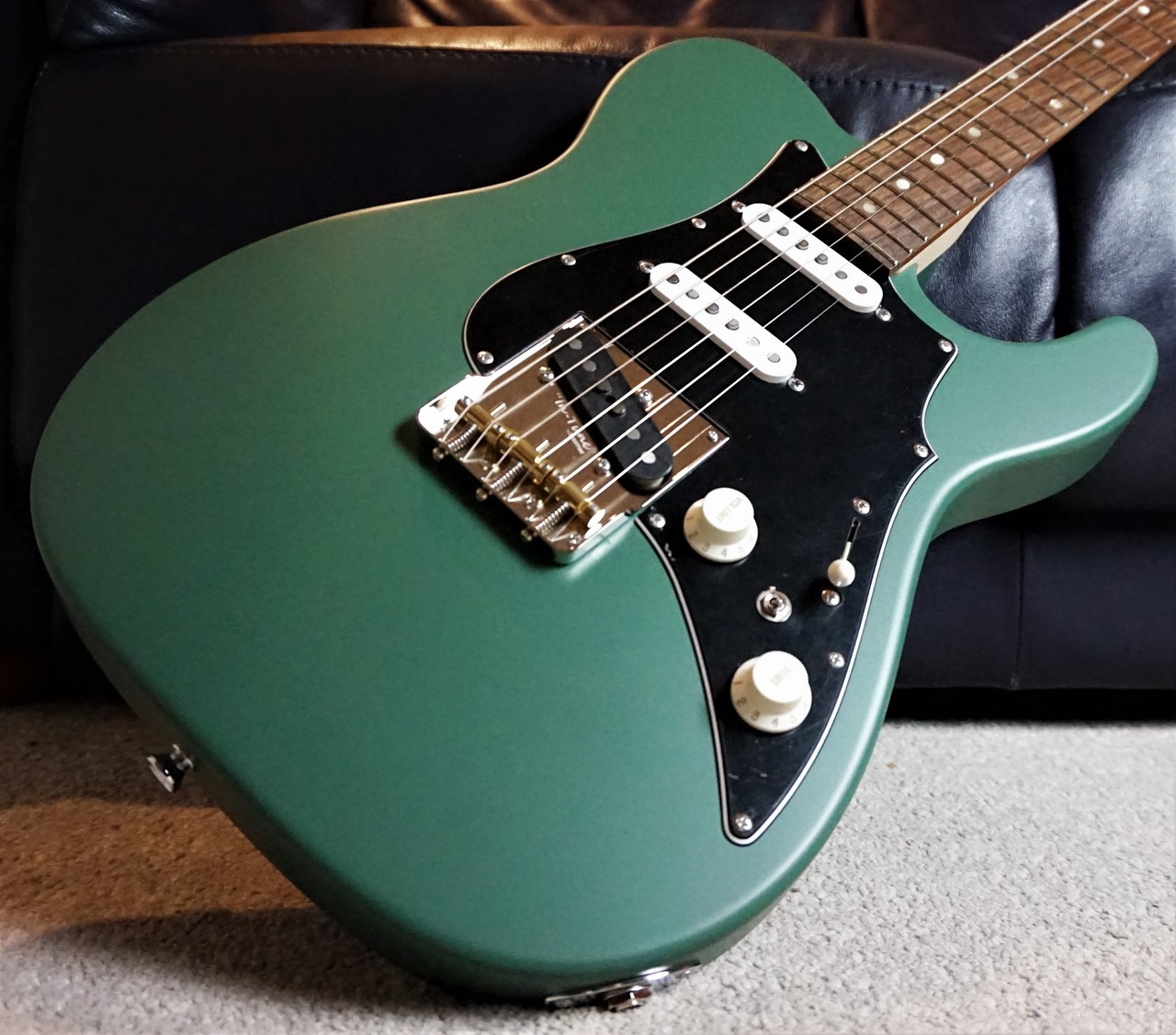 SAITO GUITARS 【最新モデル!!軽量3.13kg!!】SR-22T Plus -Mos Green