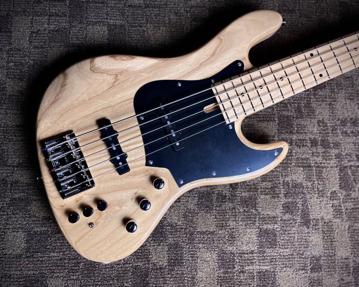 dragonfly custom bass 5st