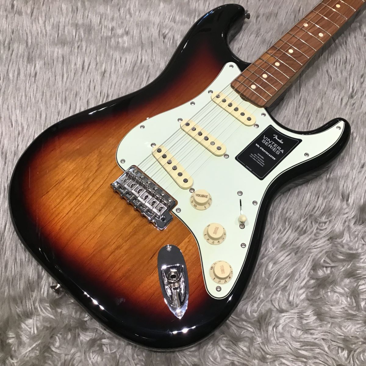 Fender Vintera '60s Stratocaster Pau Ferro Fingerboard 3-Color