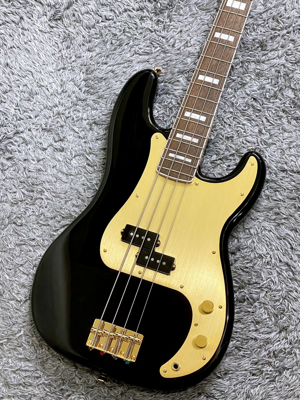 Squier by Fender 40th Anniversary Precision Bass Gold Edition