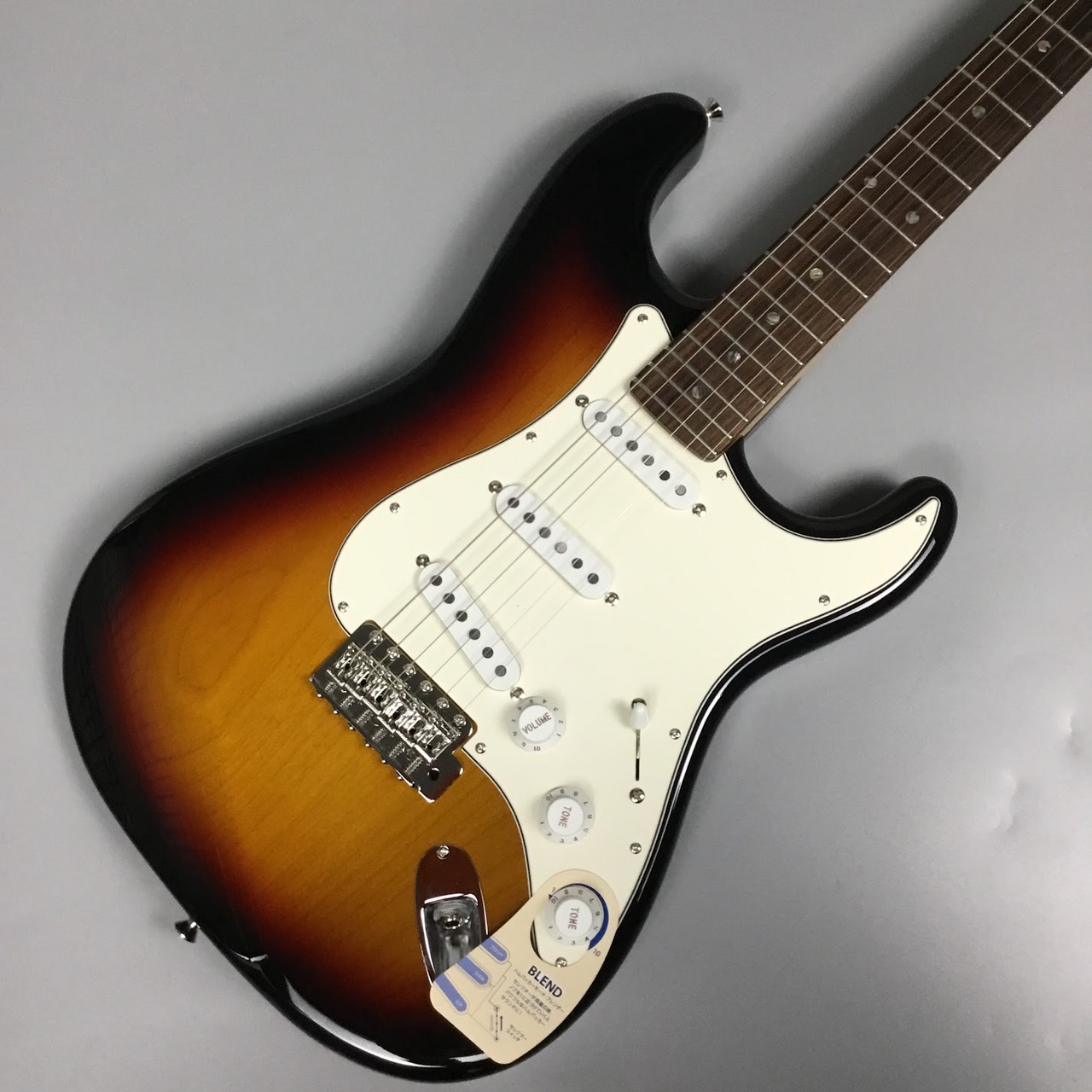 HISTORY HST-Advanced 3 Tone Sunburst エレキギター ストラトタイプ3