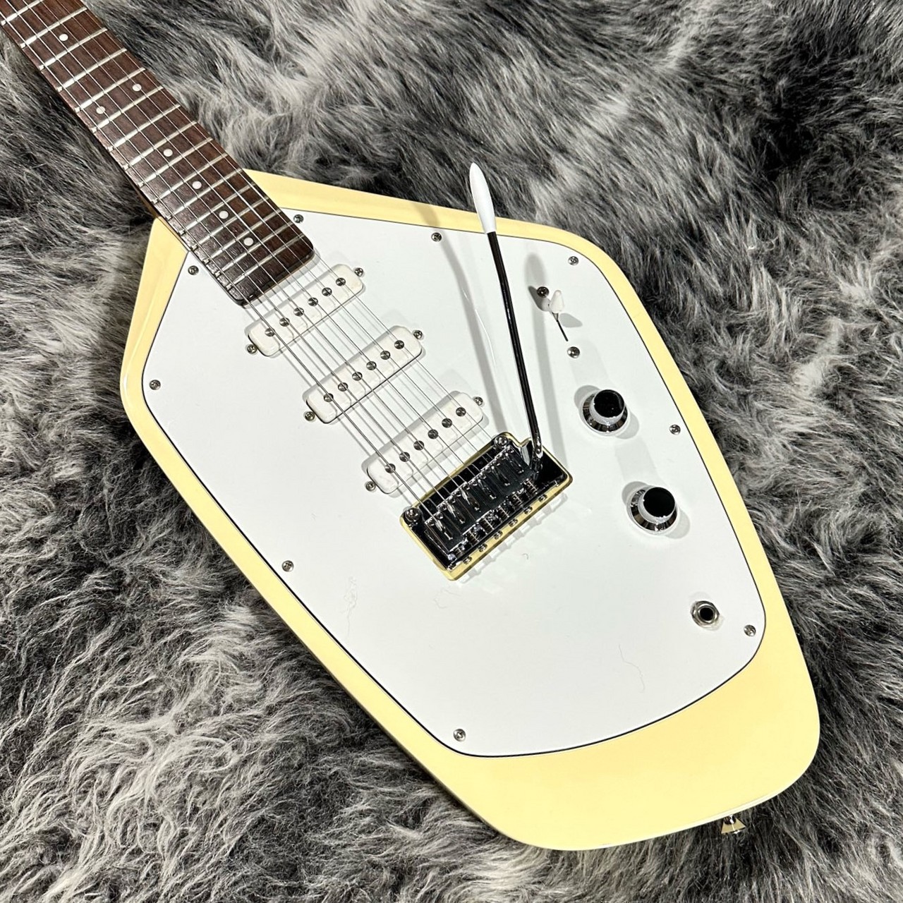 自宅内でのみ使用しておりましたVOX Phantom MARK Ⅴ ファントムギター 