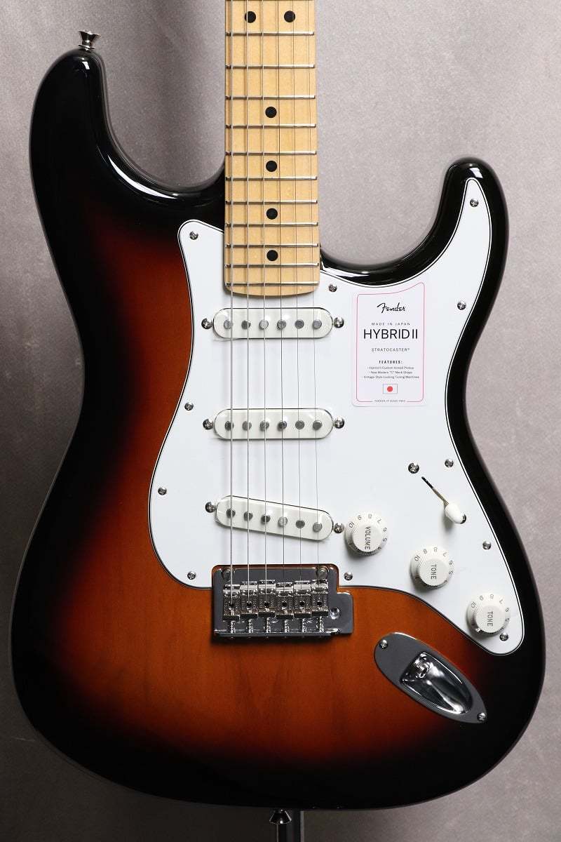 Fender Made in Japan Hybrid II Stratocaster Maple Fingerboard 3