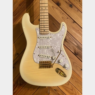 FenderExclusive Richie Kotzen Stratocaster See-Through White Burs