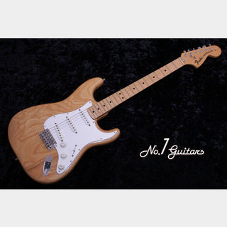 Fender Stratocaster / 1975