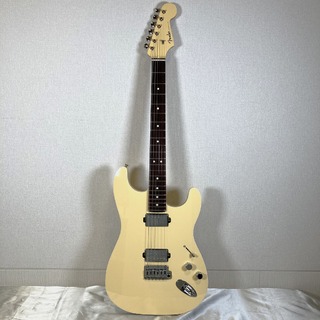 Fender MAMI STRATOCASTER OMOCHI (Vintage White)