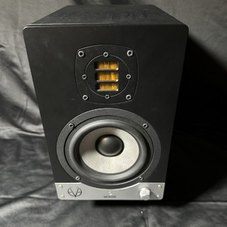 EVE AudioSC205 スタジオモニタースピーカー 1台 【現物写真 / 展示品 / SN13202344】