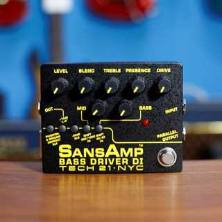 TECH21Sans Amp BASS DRIVER DI V2 【American Bass Soundならコレ】
