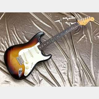 Fender Japan Exclusive Classic 60s Stratocaster 3 Tone Sunburst w/ Custom Shop Texas Special Pickups