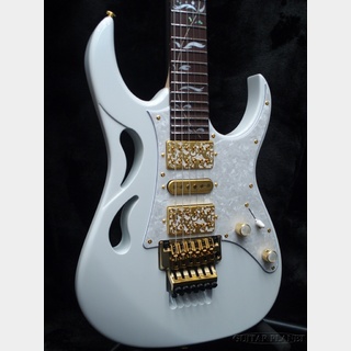 Ibanez PIA3761 -Stallion White-【Steve Vai Signature】【Made In Japan】