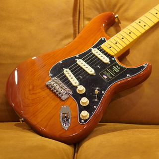 Fender American VintageⅡ 1973 Stratocaster Maple Fingerboard Mocha