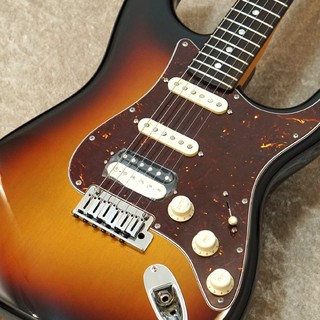 FenderAmerican Ultra HSS Stratocaster Mod. -Ultraburst-【旧価格個体】【べっ甲ピックガード】
