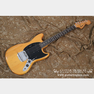 Fender 1977 Mustang