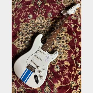Fender 2023 Collection MIJ Traditional 60s Stratocaster 
OlympicWhite with BlueCompetitionStripe【重さ3.31