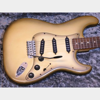 Fender Stratocaster '79 Antigua